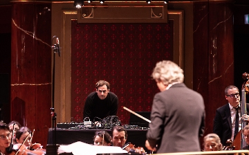 Finite - Orchestre des Nations, Victoria Hall_12